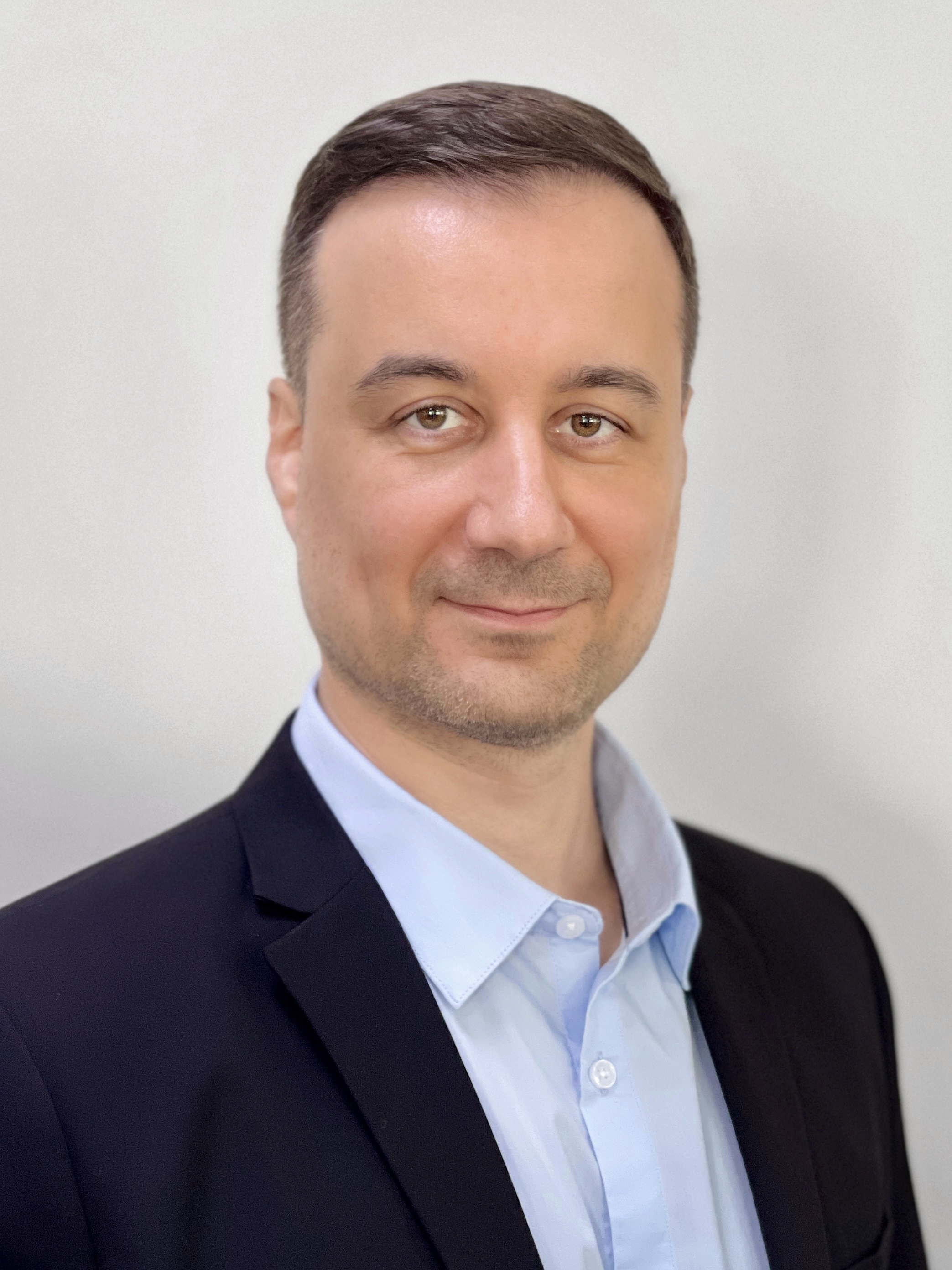             Генералов Денис Олегович
    